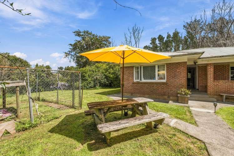 42 Ford Road Paparoa_4