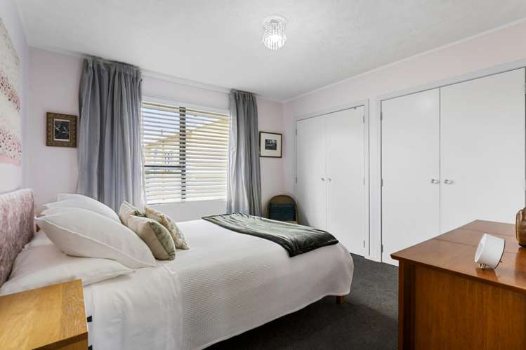 2/54 Garnet Road Westmere_7