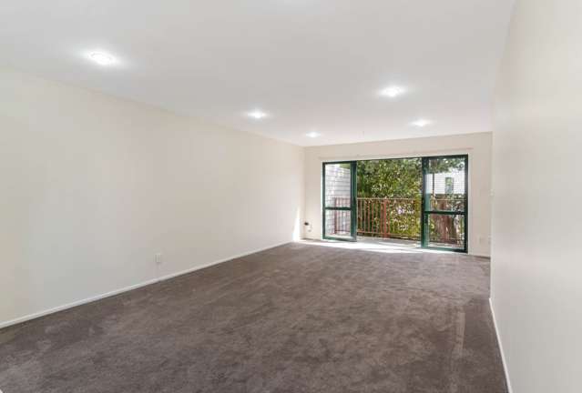 10/1 Briar Way New Lynn_3