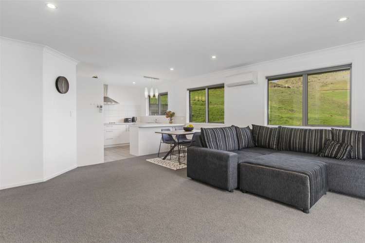 234 Ballintoy Park Drive Welcome Bay_6