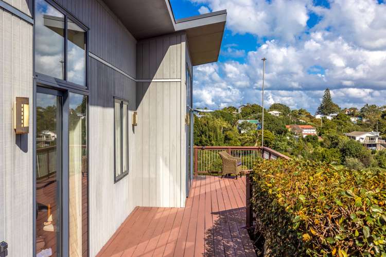 28c Beatty Parade Surfdale_25