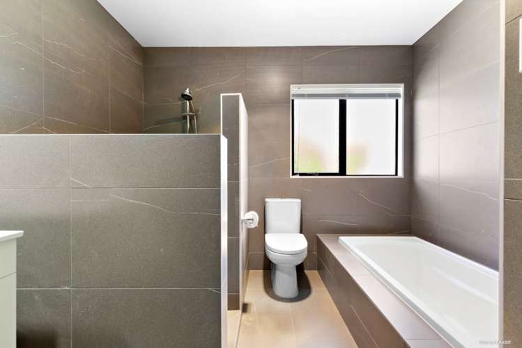 23 Kerlin Crescent West Harbour_8