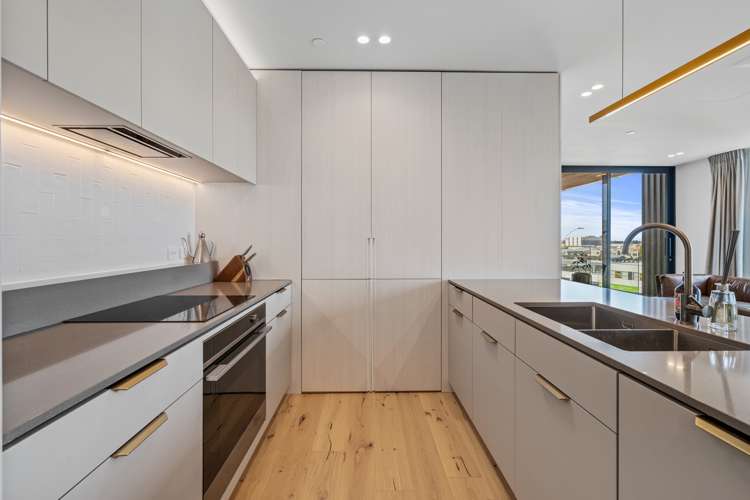 303/359 Cameron Road (Vantage Apts)_1