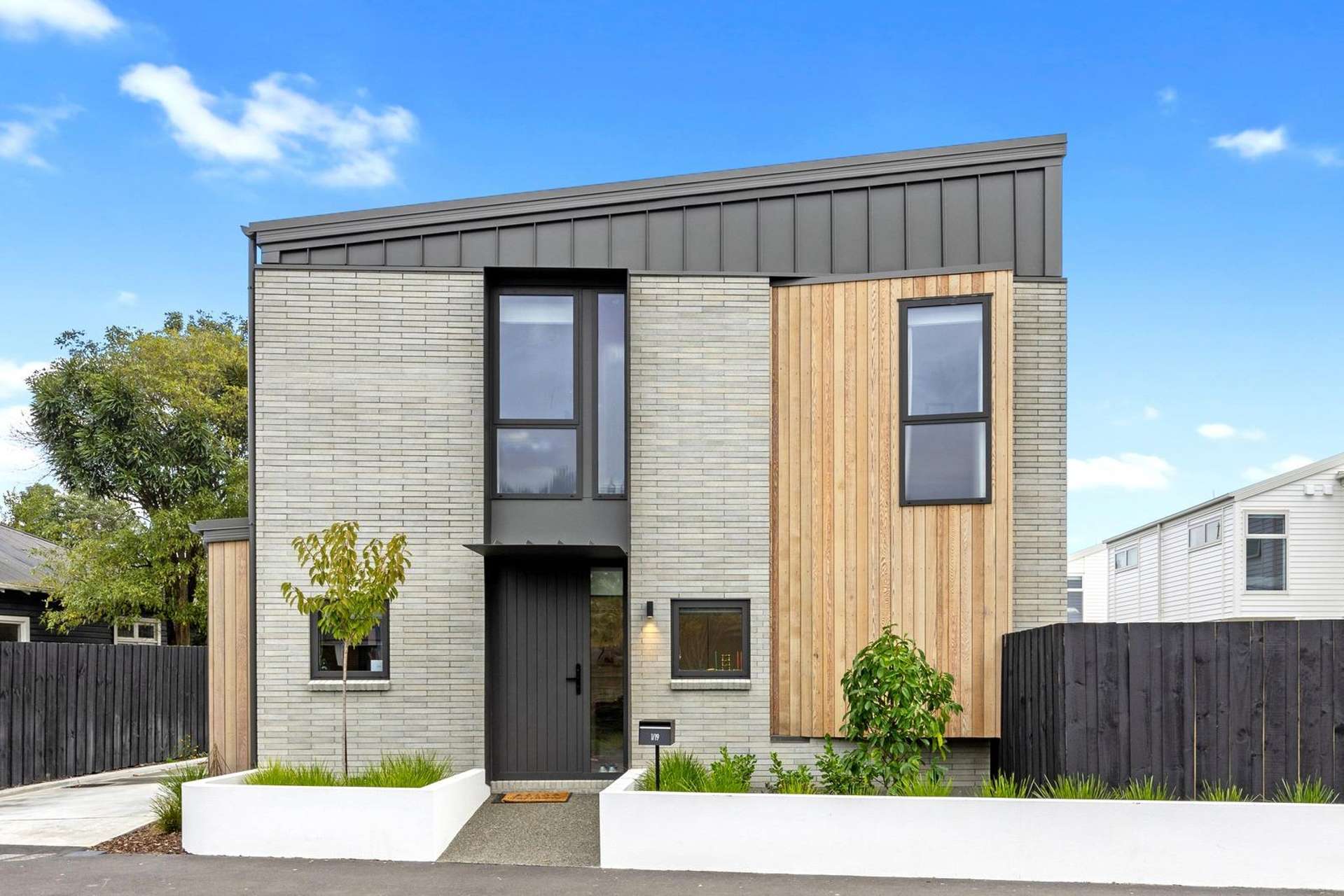 1/19 Courtenay Street St. Albans_0