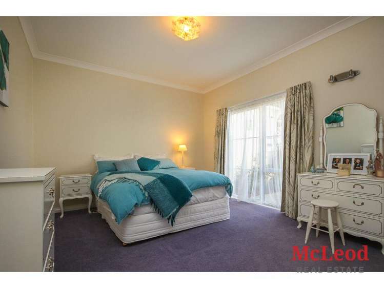 1 Farm Road Allenton_12