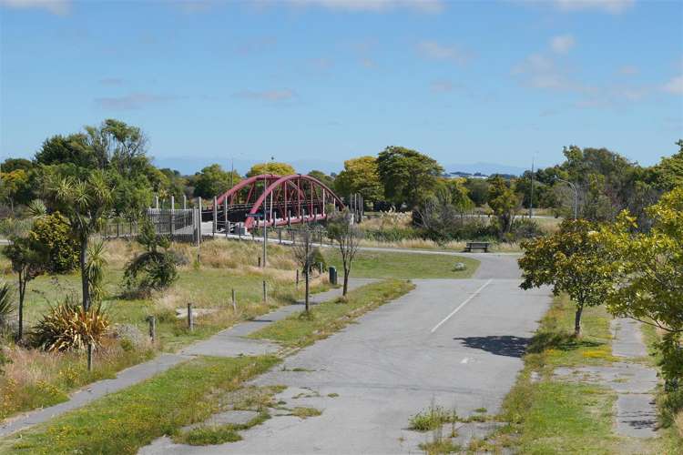 2/49 Cowes Street Avondale_21