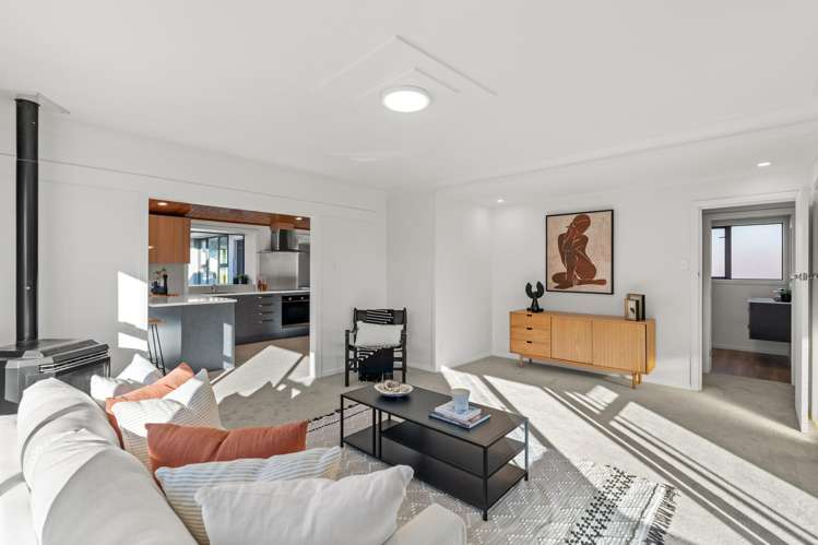 68 Russley Road_2