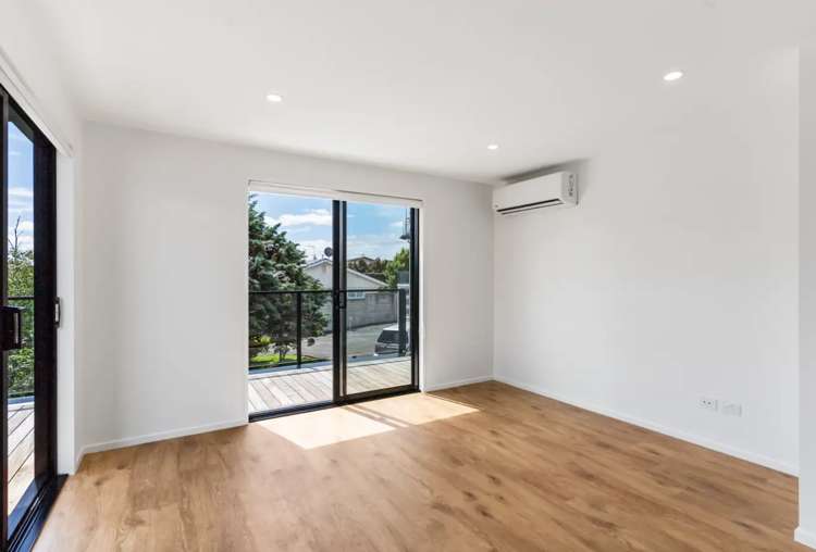 2/10 Ashwell Street Saint Heliers_6