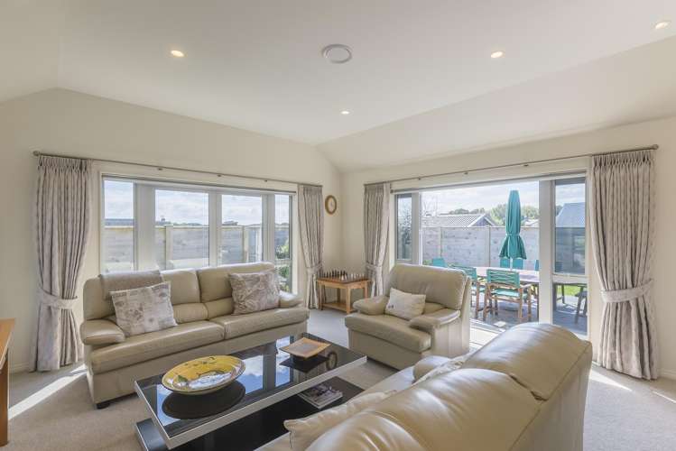 13 Morepork Drive Waikanae_8