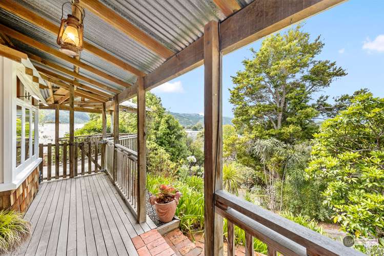 6 Prouse Grove Silverstream_19