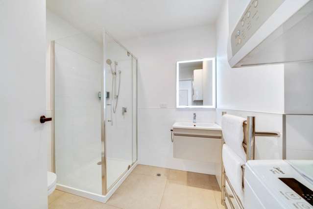 706&806/770A Great South Road Manukau Central_4