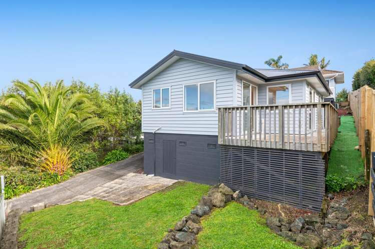 47 Amorino Drive Red Beach_53