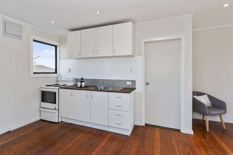 16 Joy Street Shirley_5