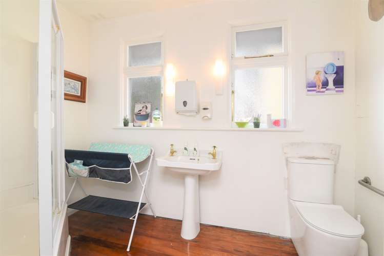 38 Royal Terrace Dunedin Central_12