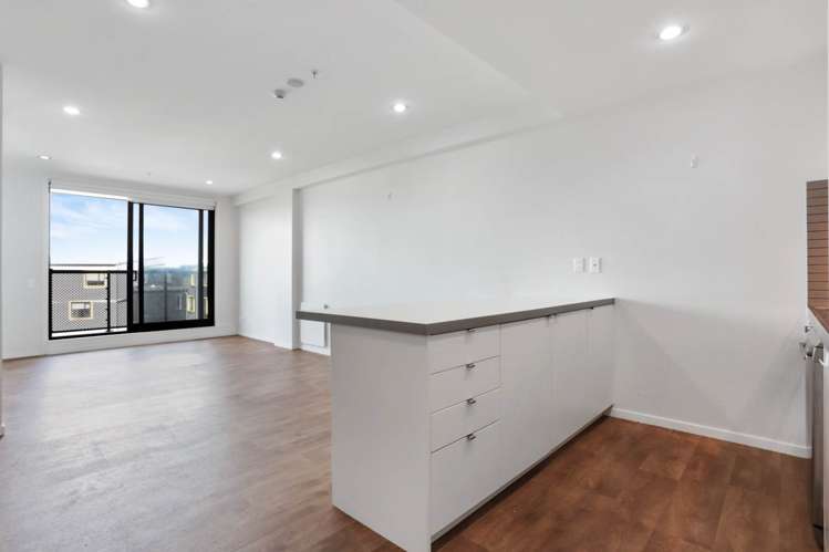 704/20 Mccrae Way New Lynn_5