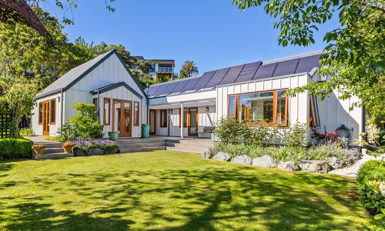 24B Soleares Avenue_0