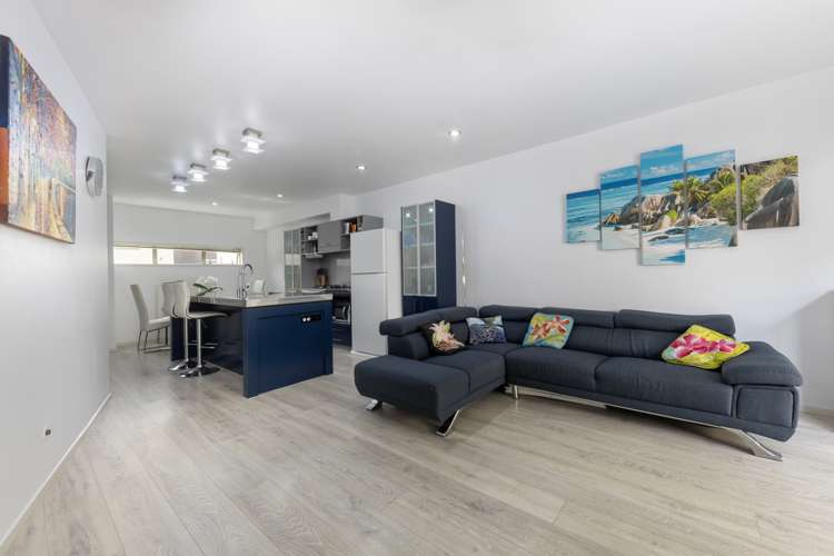 34/21 Hunters Park Drive Three Kings_5