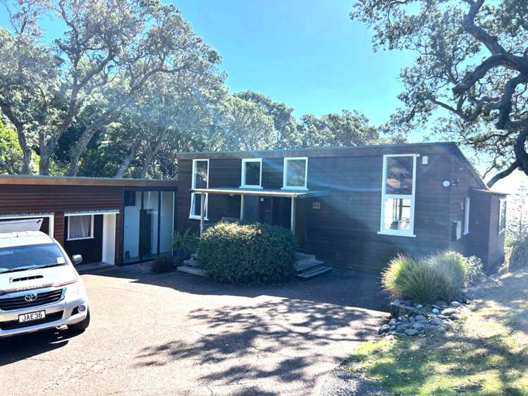 1 Waitea Road Muriwai_1