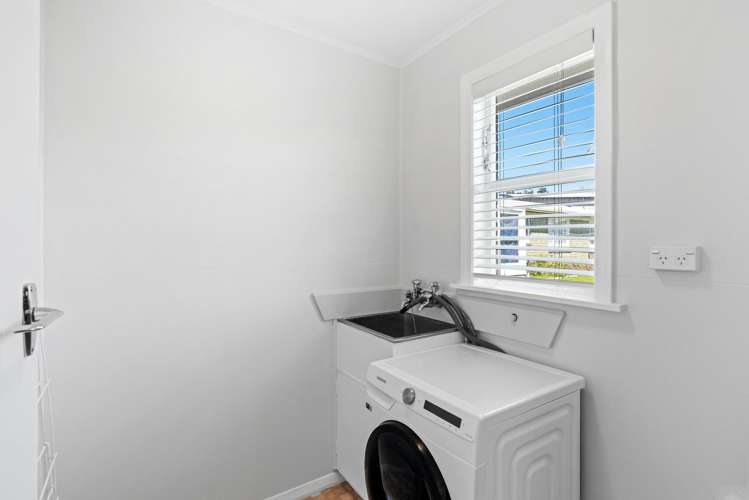 3/11 Alexander Road Raumati Beach_11
