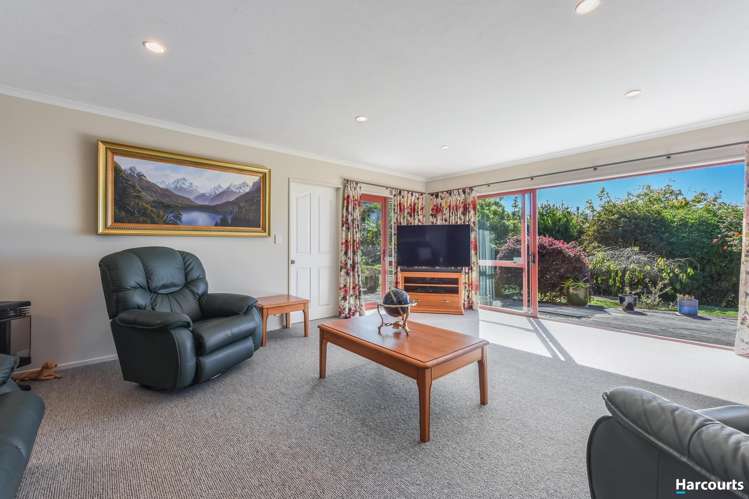 8 Joseph Senior Way Ruby Bay_9