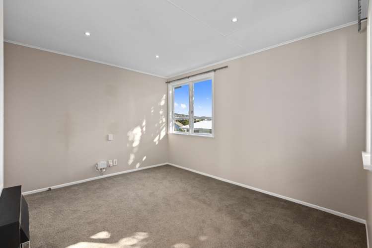 17 Moult Street Titahi Bay_6