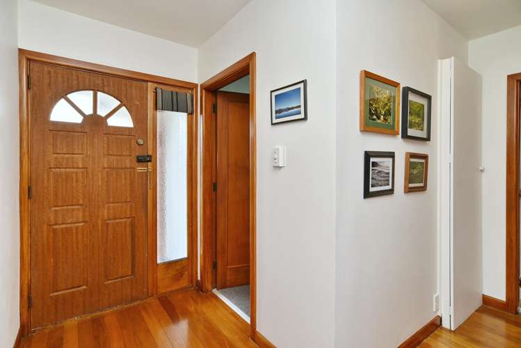 111 Isleworth Road Bishopdale_32