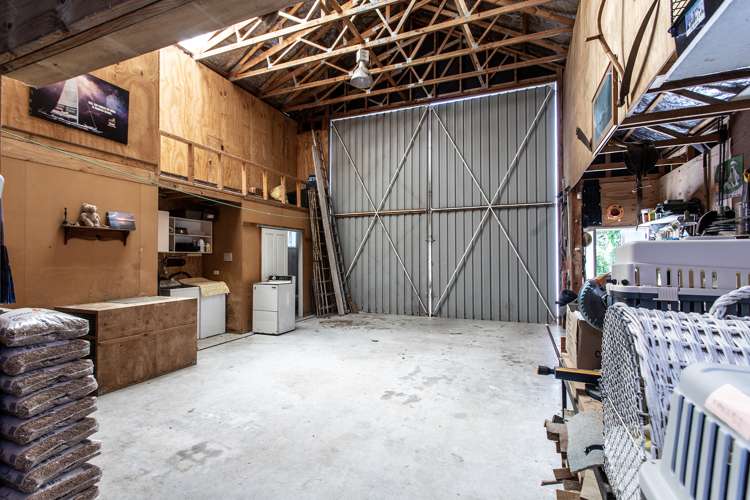 208 Mapara Road Acacia Bay_23