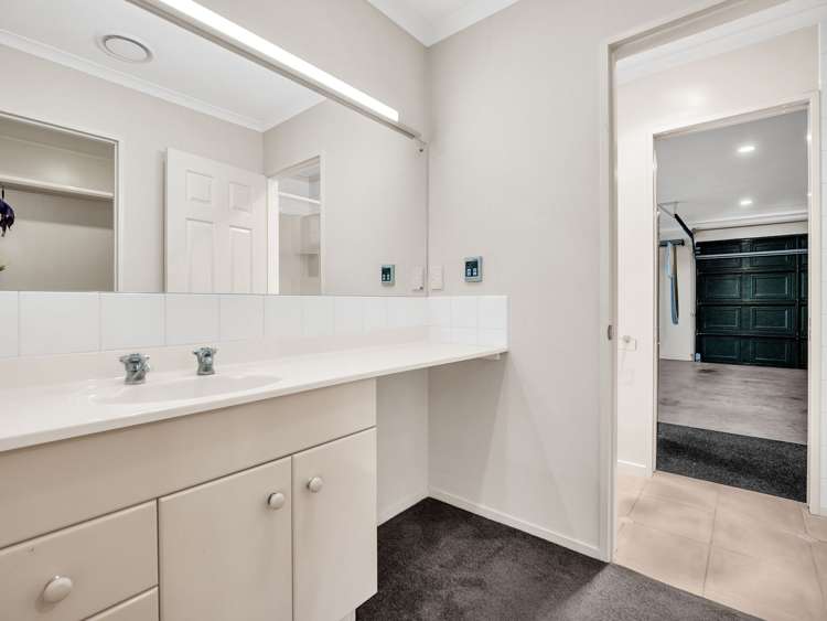 13 Guernsey Place Grandview Heights_13