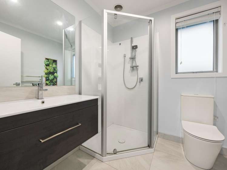 9 Kowaro Street Rototuna North_12