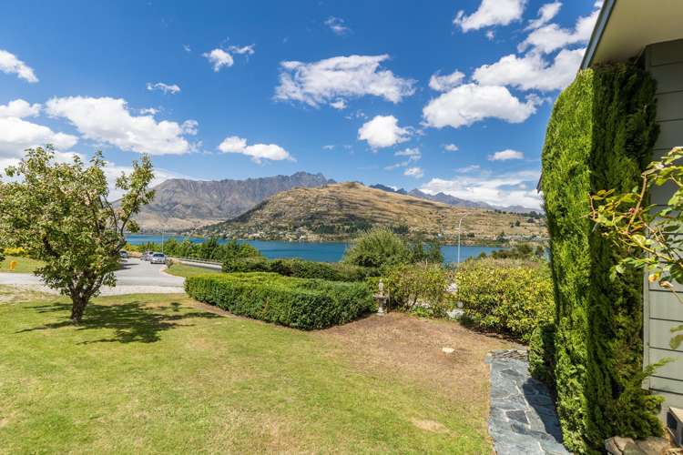 33 Larch Hill Place Queenstown_0