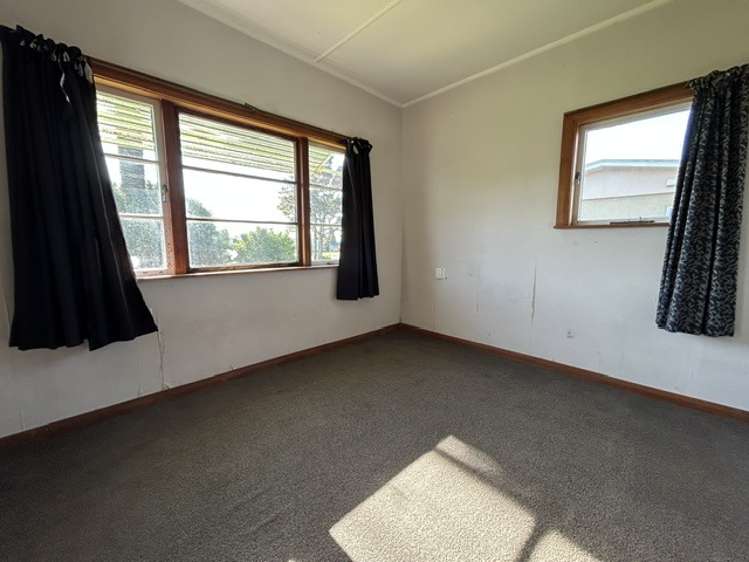 111 Apatu Street 2120_3