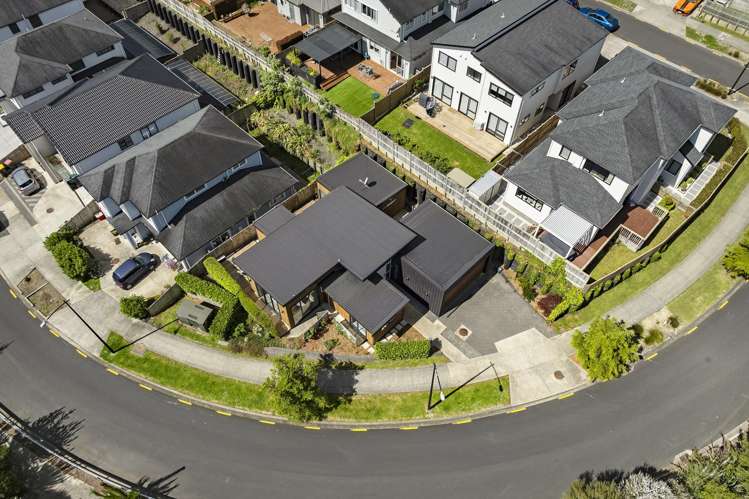 36 Matahae Drive Flat Bush_22