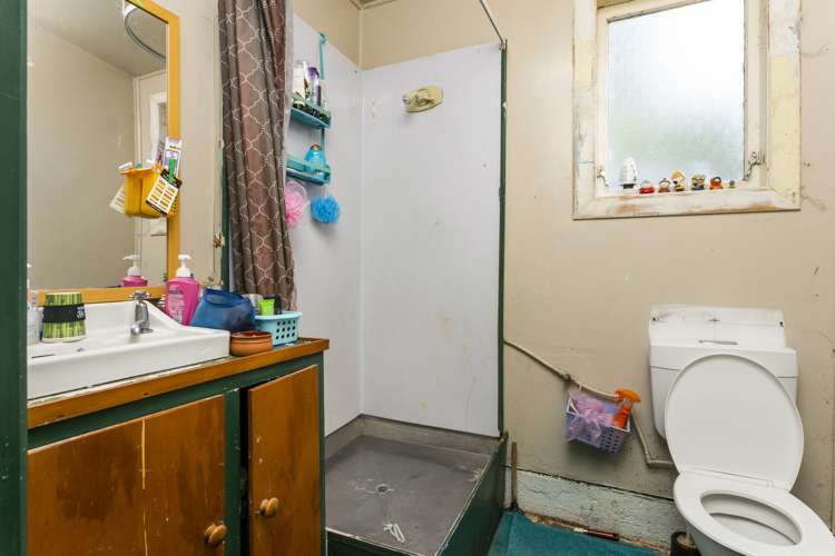 304 Glengarry Road Glen Eden_15