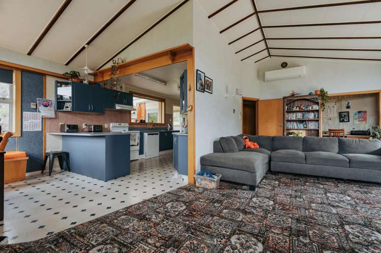 119 The Crescent Road Kaitangata_11