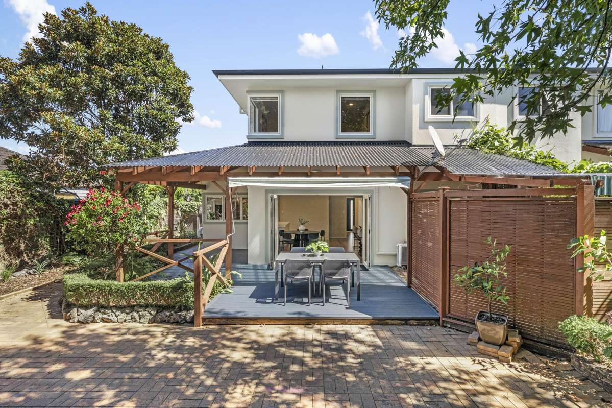 2/55 Ballarat Street_0