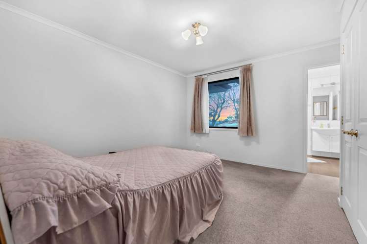 286 Sturges Road Henderson Heights_30