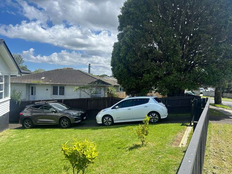 7 Hobart Crescent Wattle Downs_12