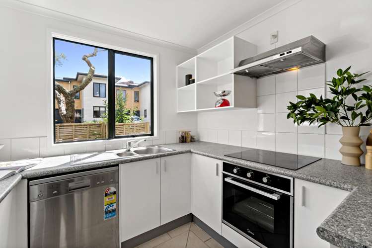 4 Barnea Circle Glen Eden_5