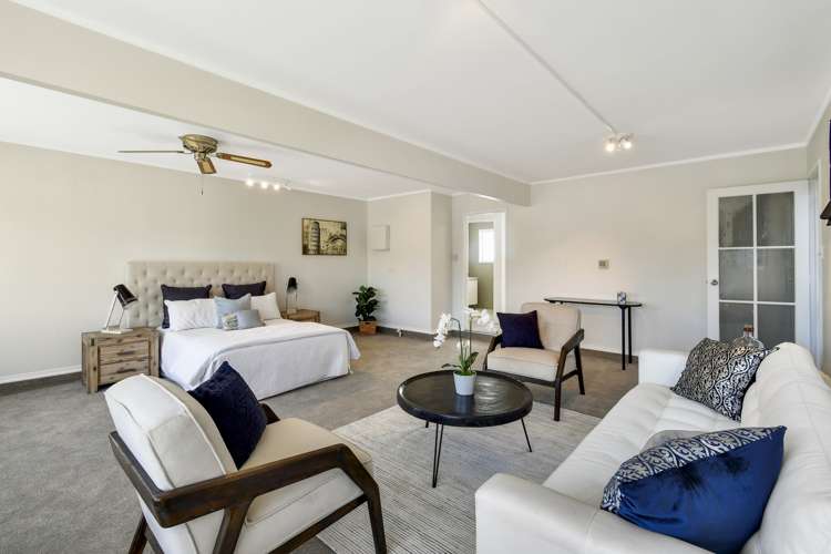 2 Rochas Place Clover Park_28