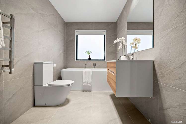 5 Christella Street Flat Bush_15