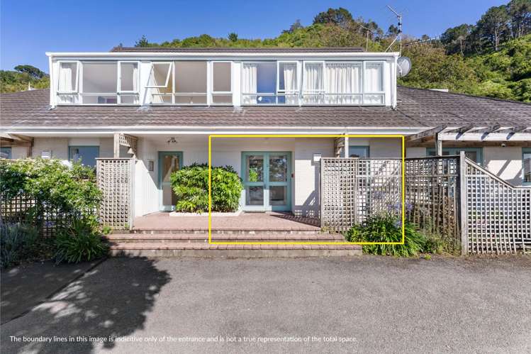 2/15 Upper Lewisville Terrace Thorndon_11