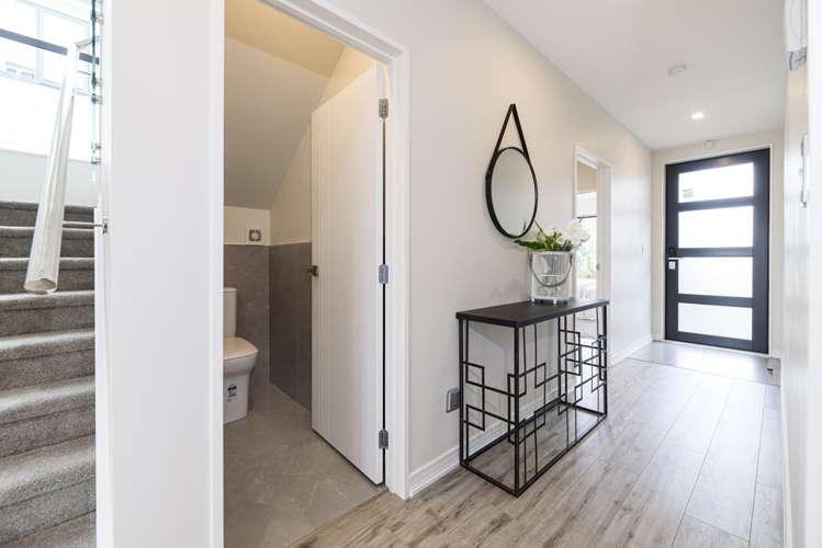 8 Kokowai Parade Hobsonville_16