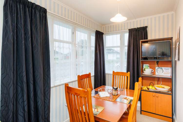 24 Clyde Crescent Roslyn_4