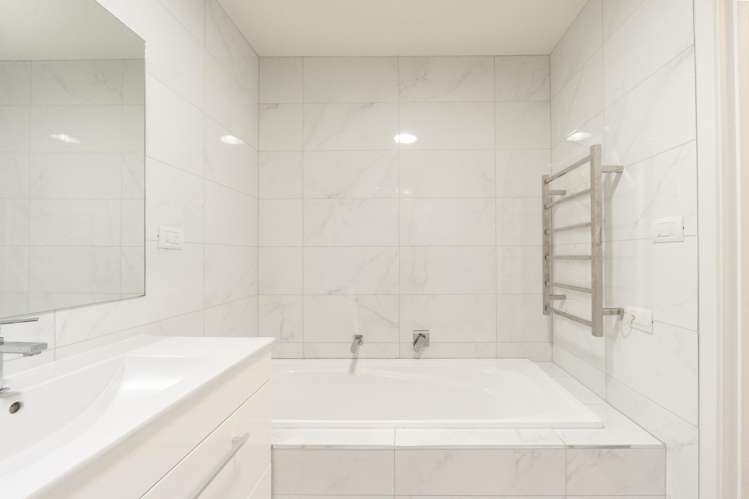 1/13 Crosher Place Hillcrest_14