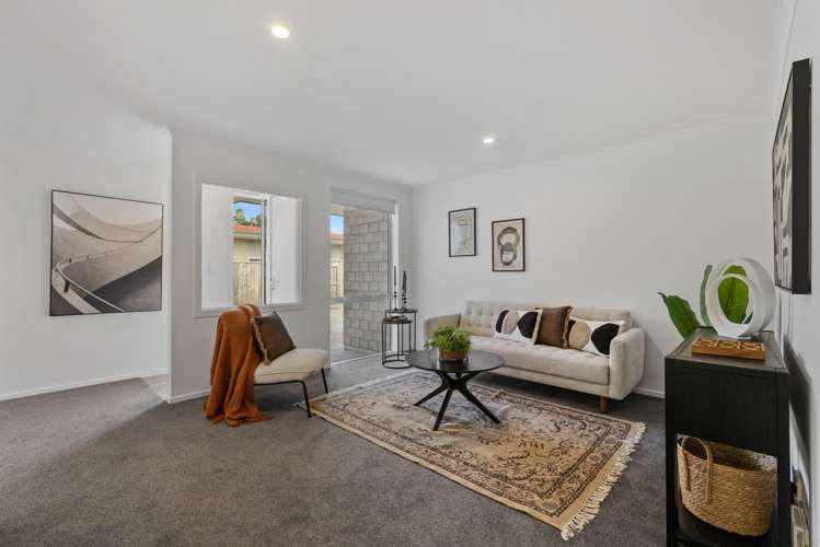 69a Pakanga Grove Pyes Pa_8