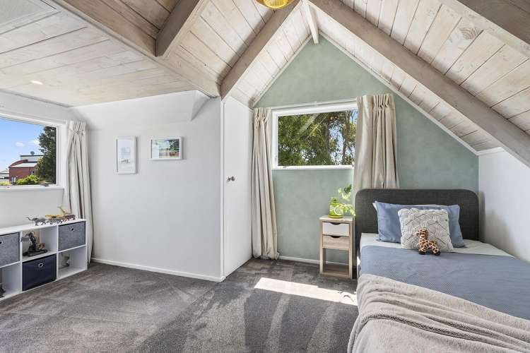 35 James Cook Drive Whitby_14