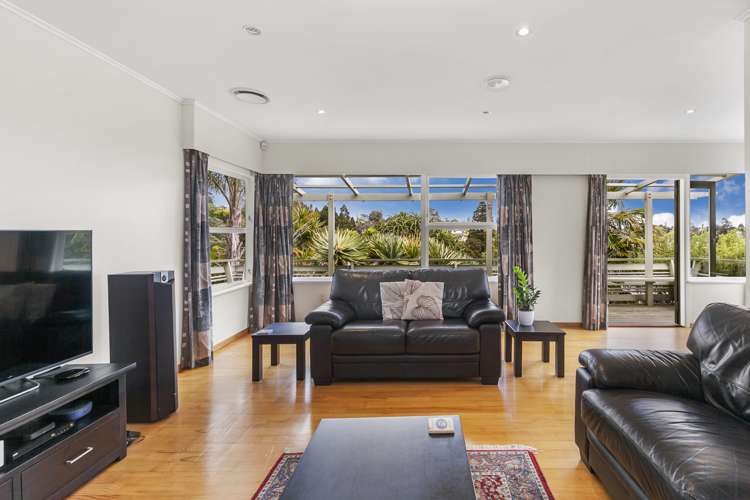 64 Stott Avenue Birkdale_4