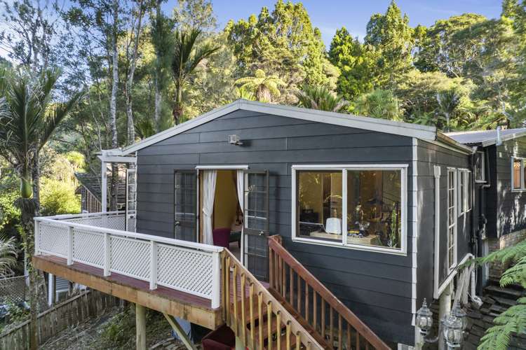 36 Sylvan Valley Avenue Titirangi_2