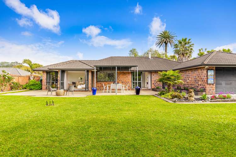 10 Grassfield Place Waimauku_1