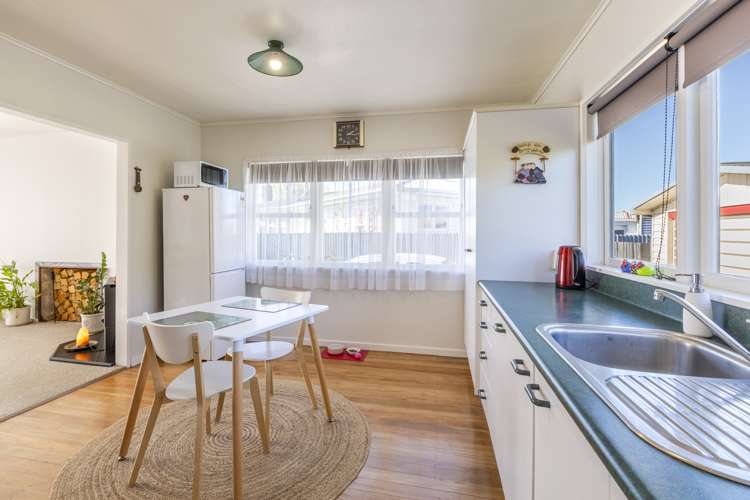 64 Morris Spence Avenue Onekawa_2